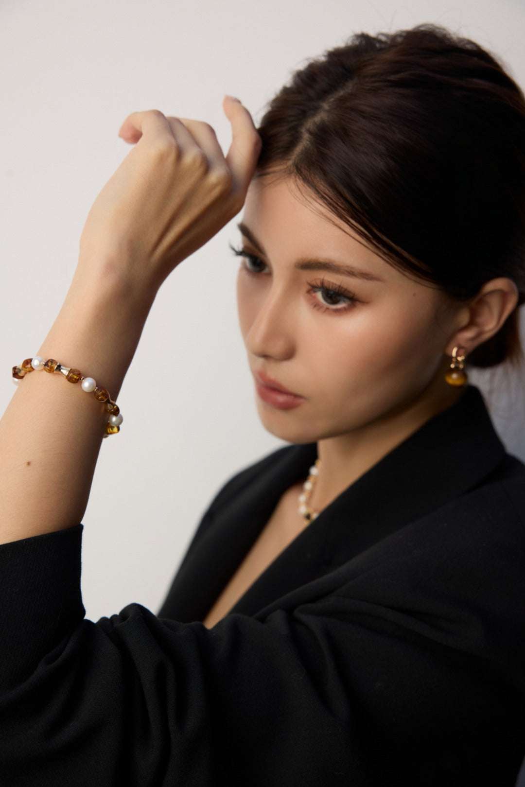 Amber Bloom Strand Bracelet |Eudorra Jewelry.