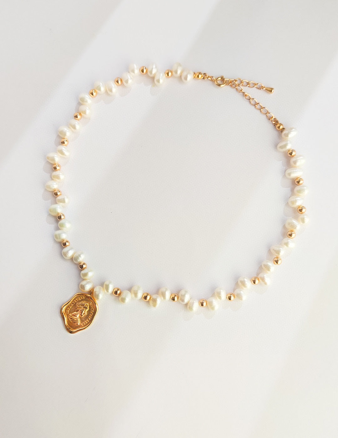 Pearl Medallion Necklace | Medallion Necklace | Eudorra Jewelry