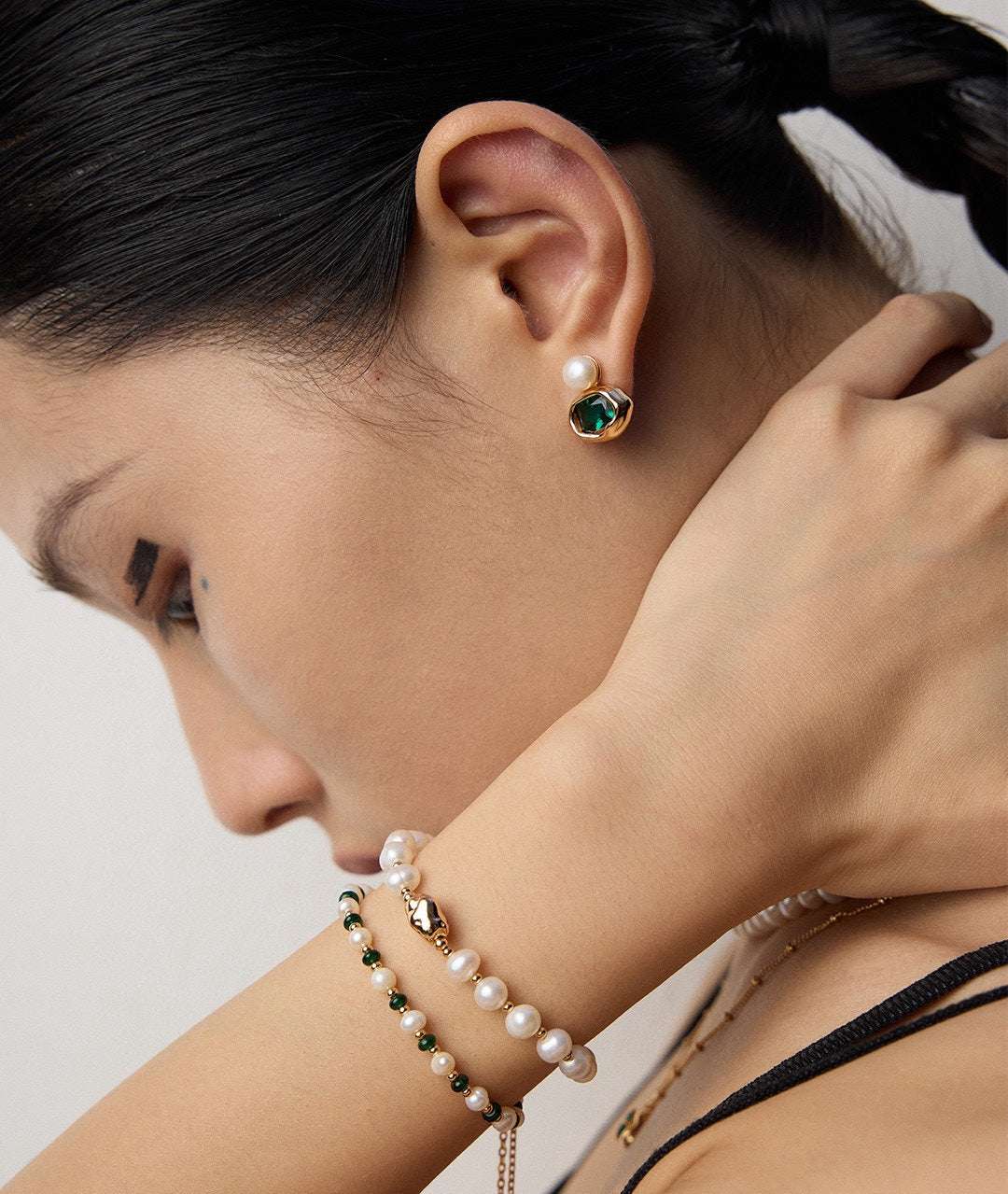Solitaire Resonance Bracelet |Eudorra Jewelry.