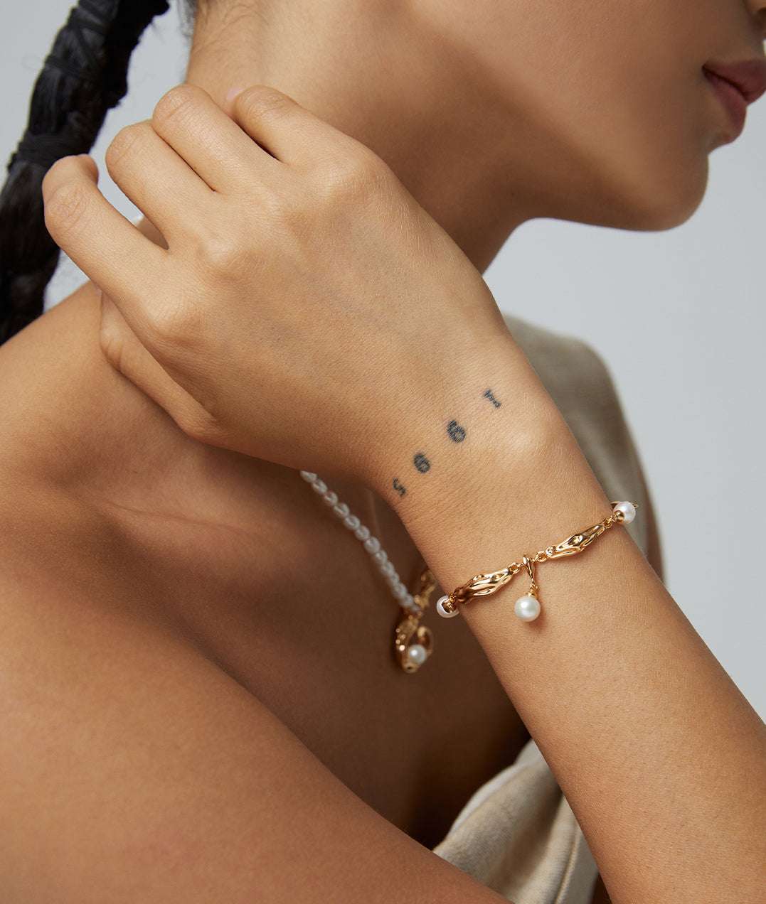 Pearl Radiance Solo Bracelet |Eudorra Jewelry.