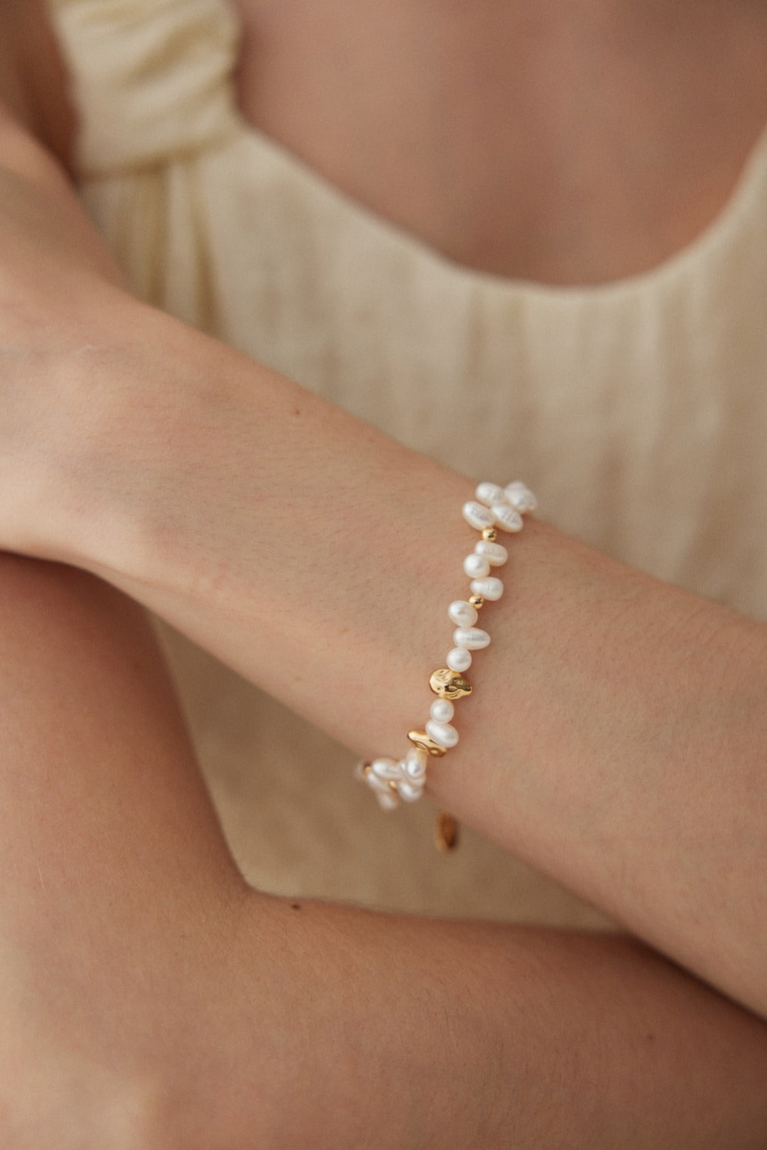 Gold Pearl Bracelet | Freshwater Pearl Bracelet | Eudorra Jewelry