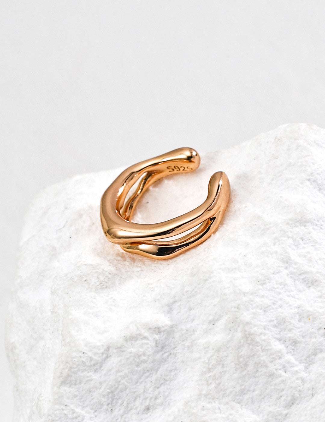 Raw Radiance Ear Cuff ｜Eudorra Jewelry.