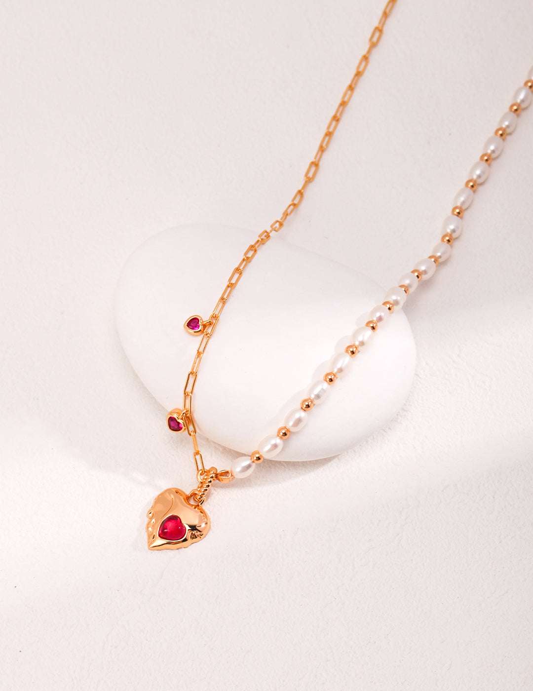 Crimson Heartblaze Necklace ｜Eudorra Jewelry.