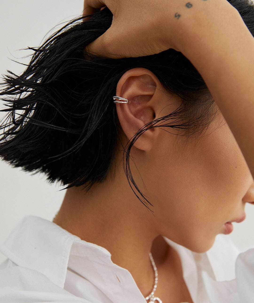 Raw Radiance Ear Cuff ｜Eudorra Jewelry.