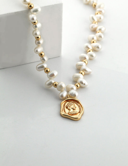 Pearl Medallion Necklace | Medallion Necklace | Eudorra Jewelry