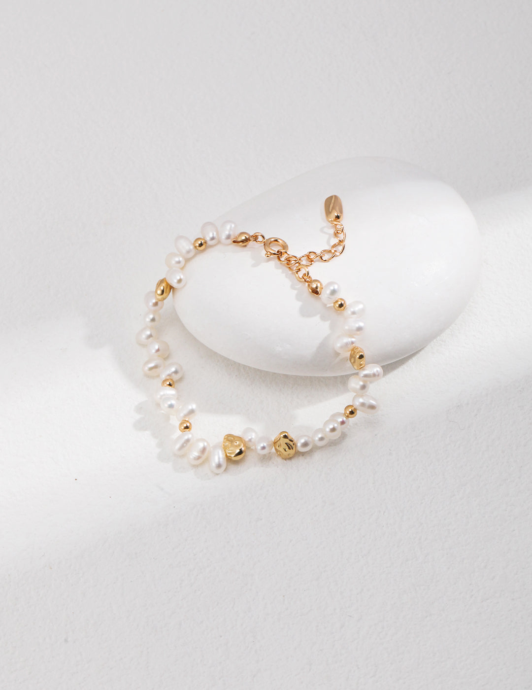 Gold Pearl Bracelet | Freshwater Pearl Bracelet | Eudorra Jewelry